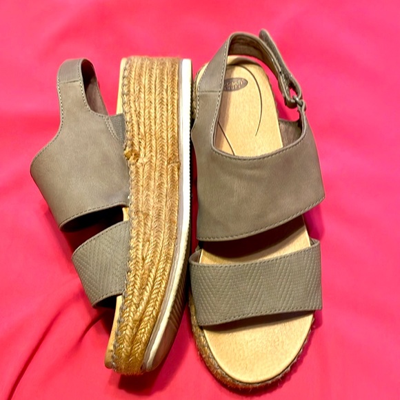 Dr.Scholls tan platform Sandals - Picture 3 of 6